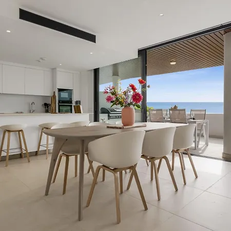 Vivi Homes -viva La Vida - Sea Views - Pool - Terrace Апартаменты *