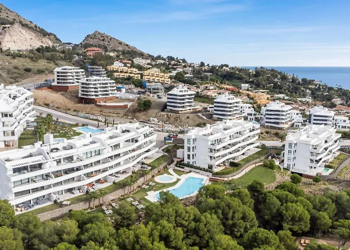 Vivi Homes -viva La Vida - Sea Views - Pool - Terrace Apartment